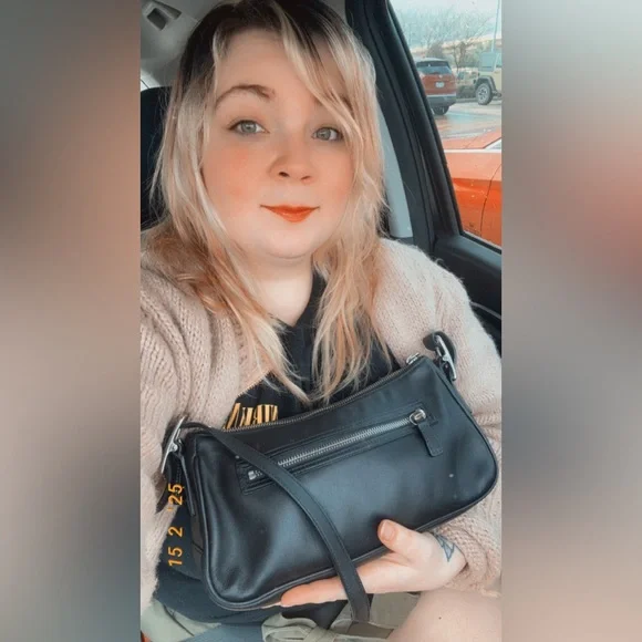 LIKE THIS TO BE NOTIFIED WHEN I GO LIVE!!
EVERY SUNDAY ❤️❤️ - Picture 3 of 13